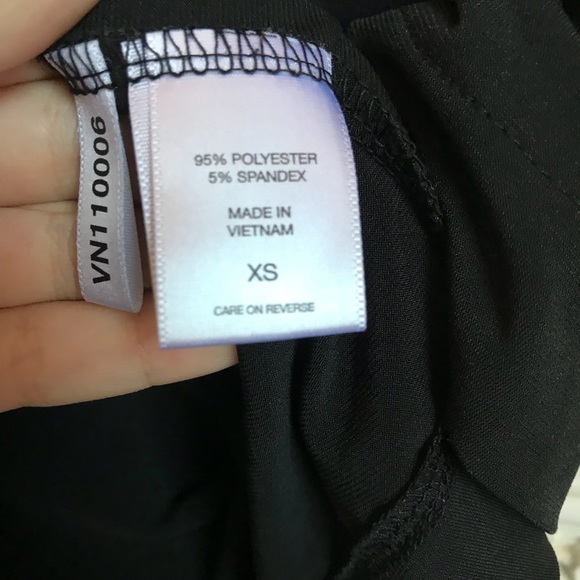 New York & Co. black v-neck collar tie back XS - Picture 6 of 7